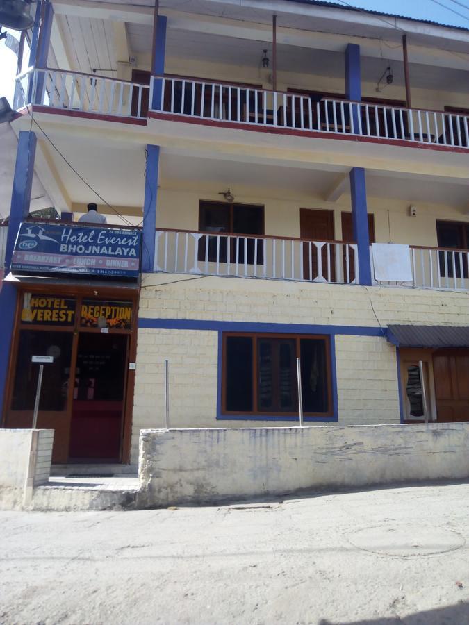Hotel Everest Manāli Exterior foto